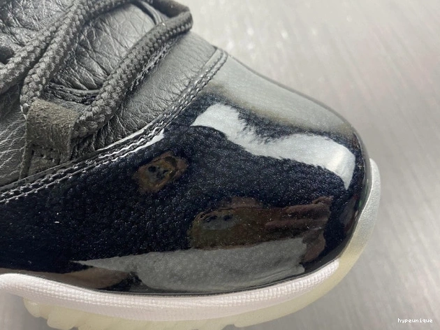 HYPE AV2187-001 Retro Jordan Low 11 Air 72-10 0823